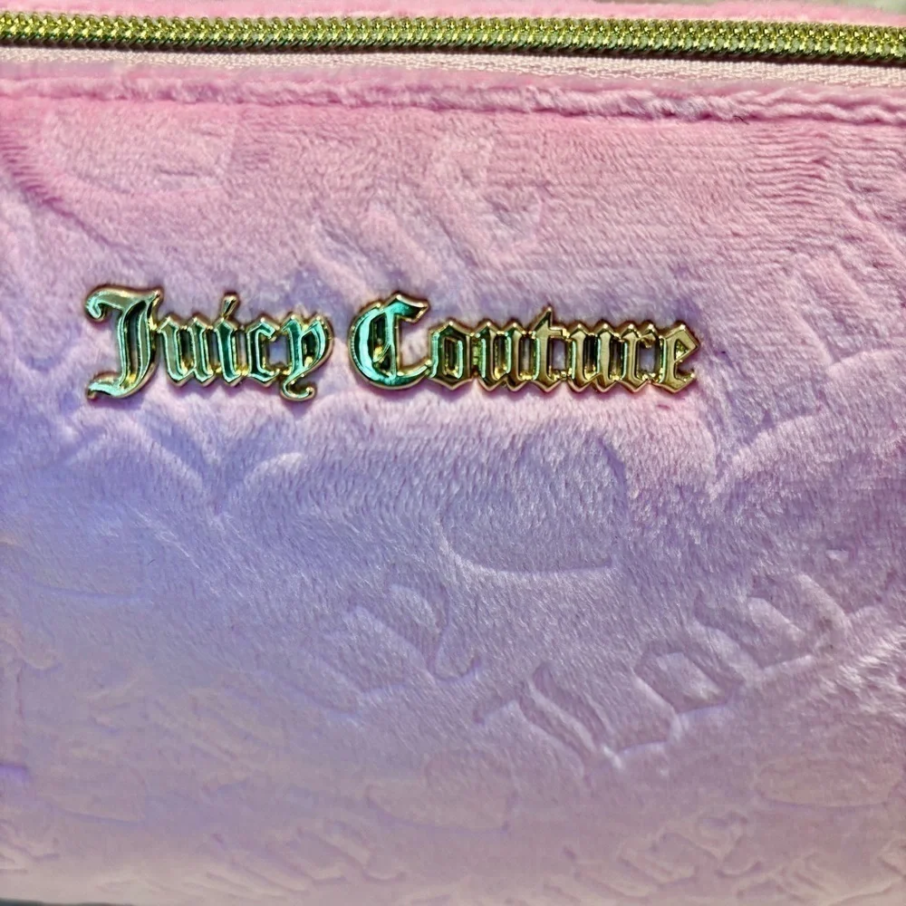 NWT Juicy Couture Travel Cosmetic Bag Pale Pink Velour Large w/travel bottle